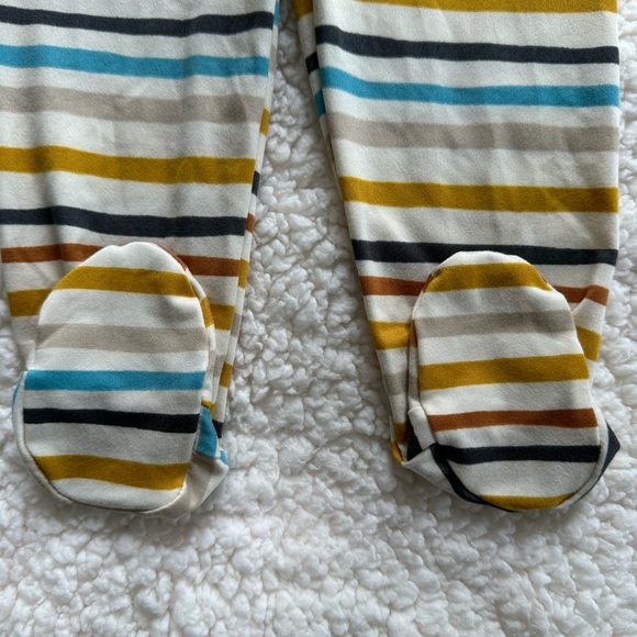 Little Chickadees Tiger Outfit - Picture 4 of 4